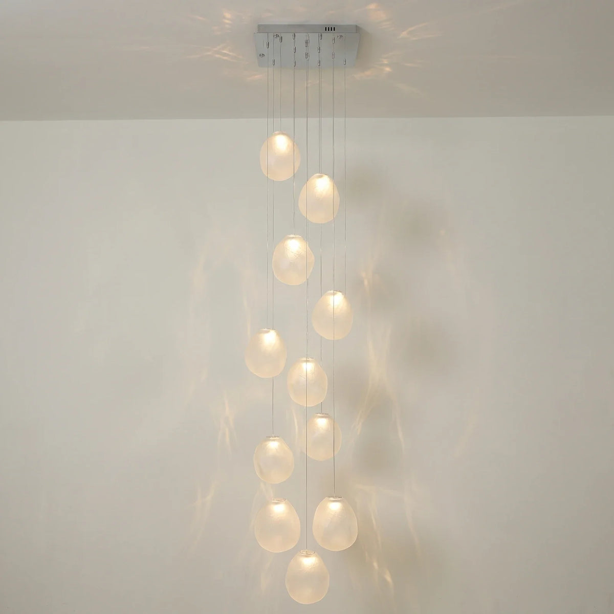 Calyra Textured Glass Pebble Chandelier – Glass detail 32