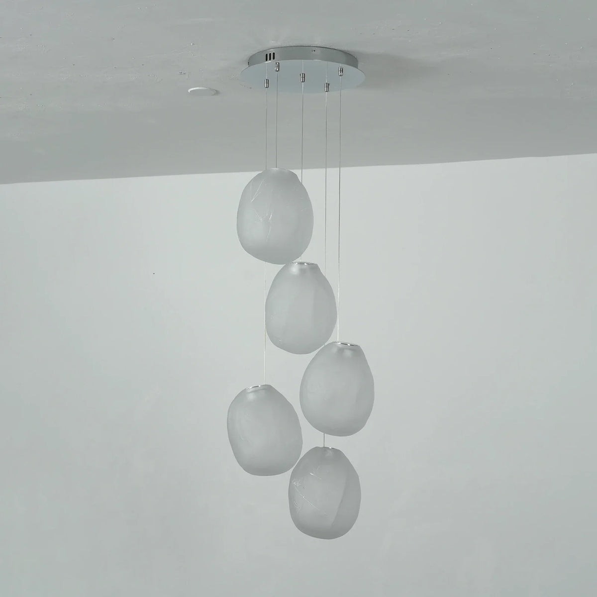 Calyra Textured Glass Pebble Chandelier – Glass detail 29