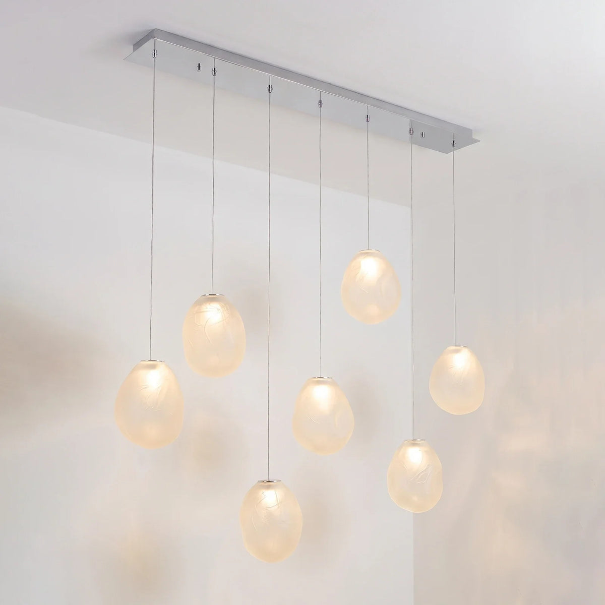 Calyra Textured Glass Pebble Chandelier – Glass detail 31