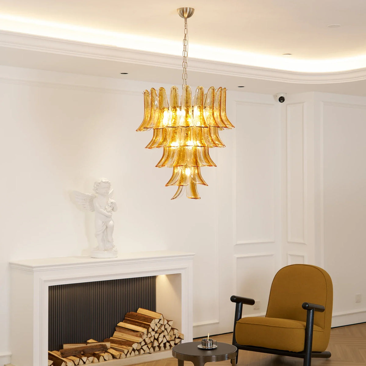 Camellia Glass Petal Chandelier – Glass detail 23