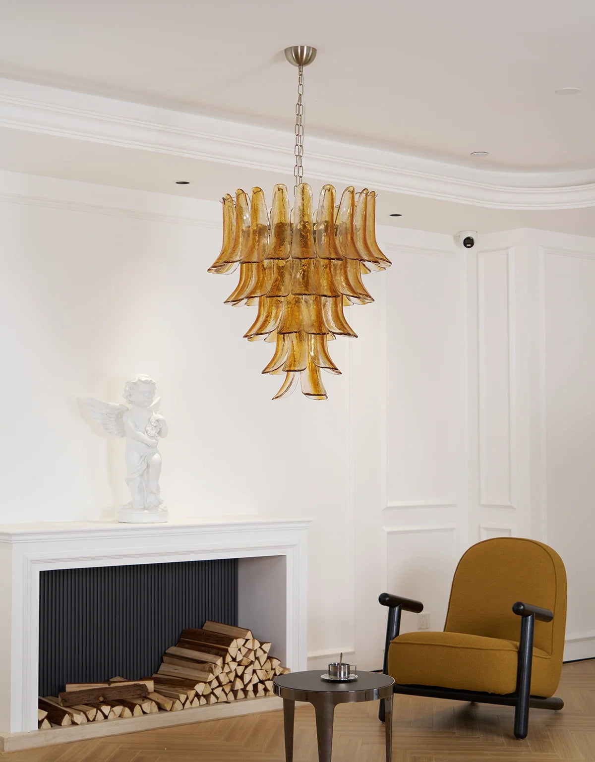 Camellia Glass Petal Chandelier – Glass detail 22
