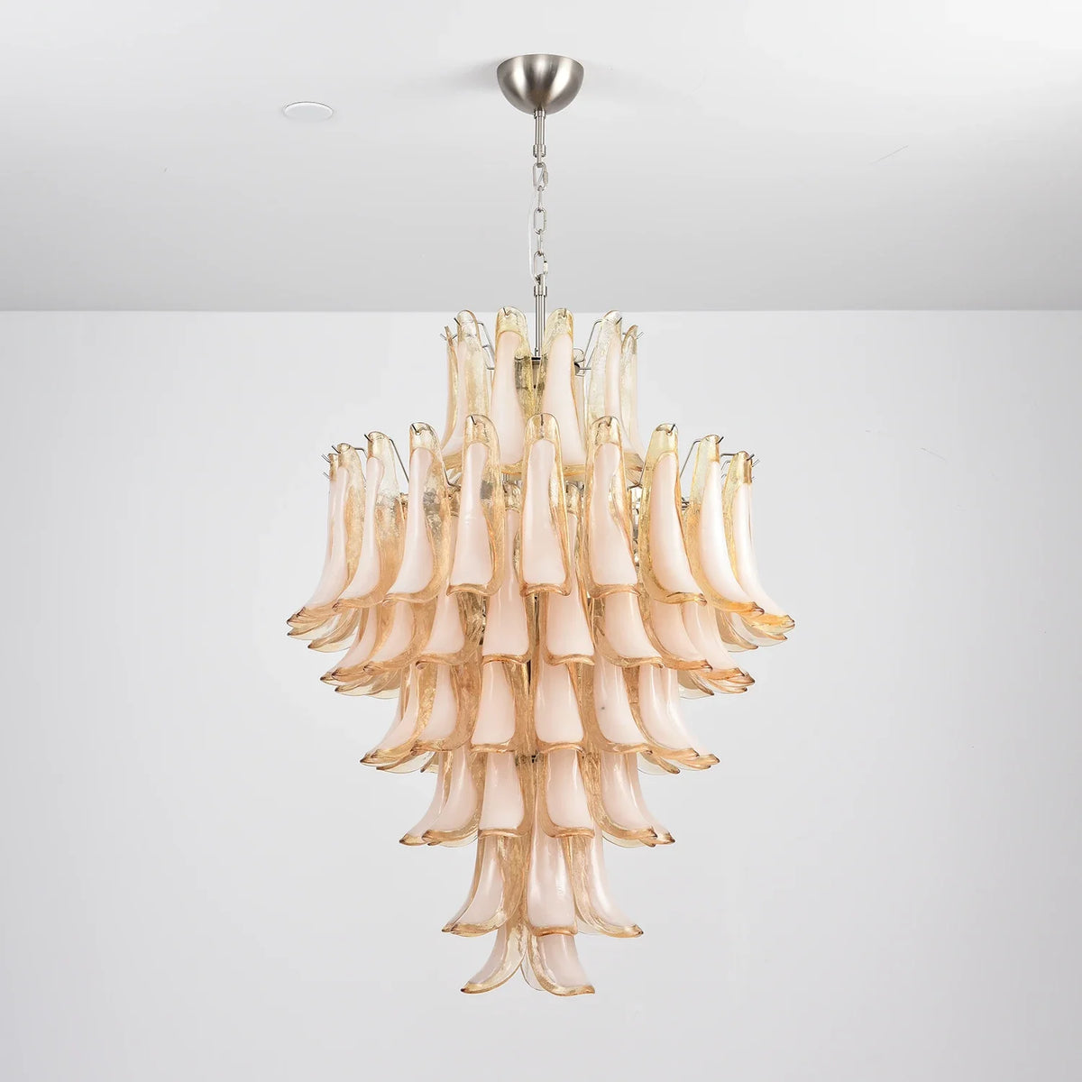 Camellia Glass Petal Chandelier – Glass detail 47