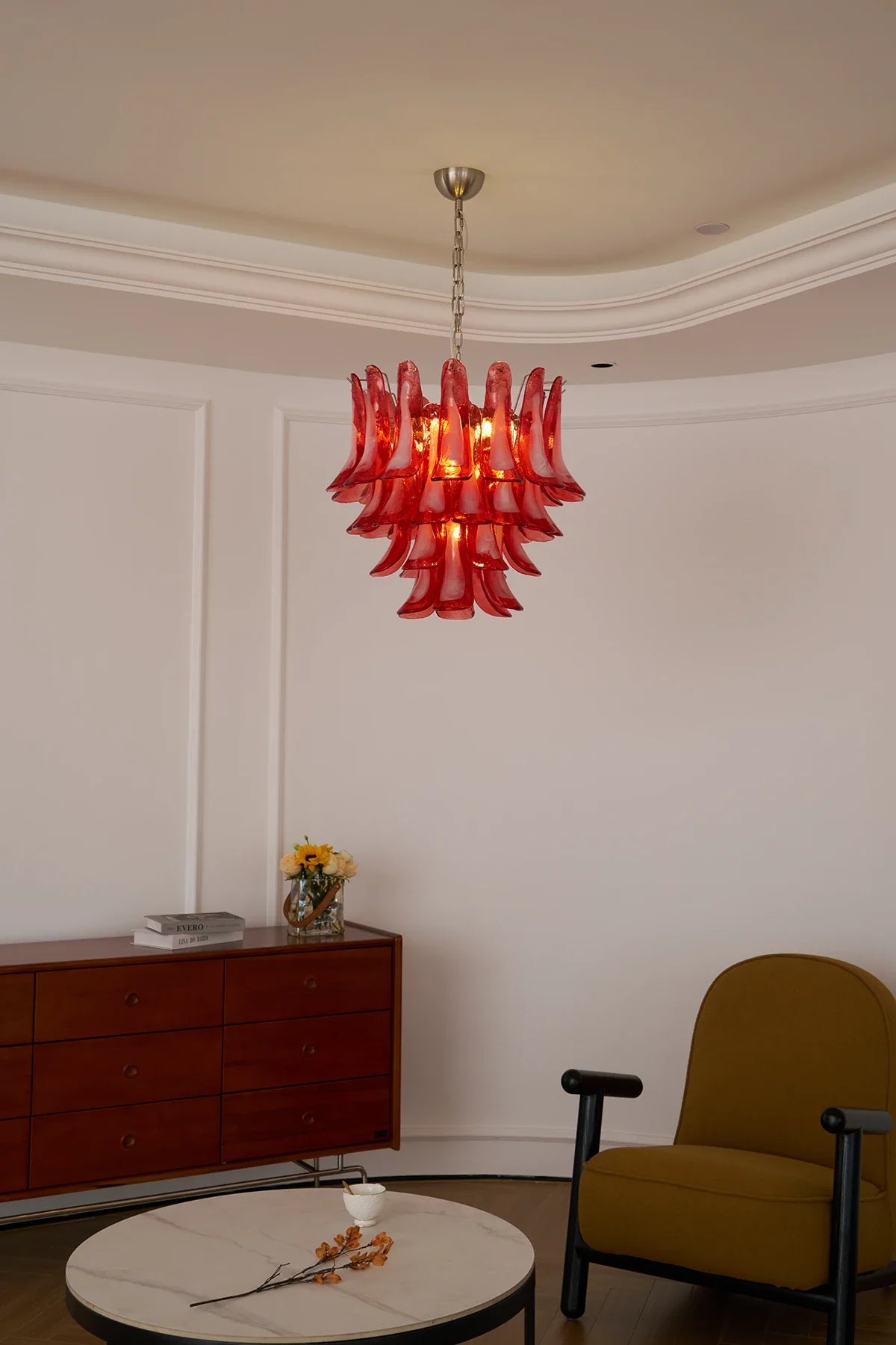 Camellia Glass Petal Chandelier – Glass detail 20