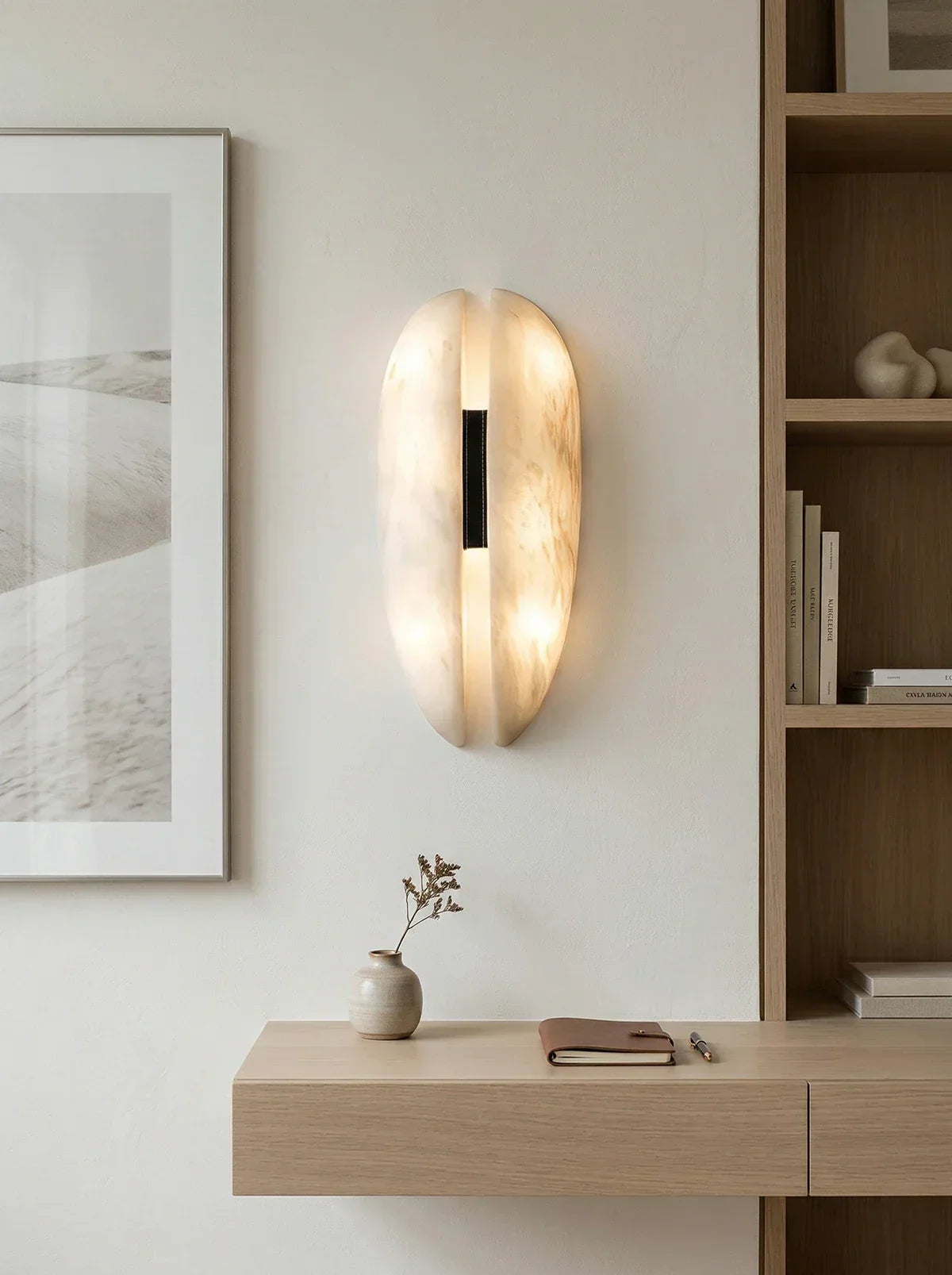 Capsule Alabaster Veil Leather Wall Light – Alabaster detail 9