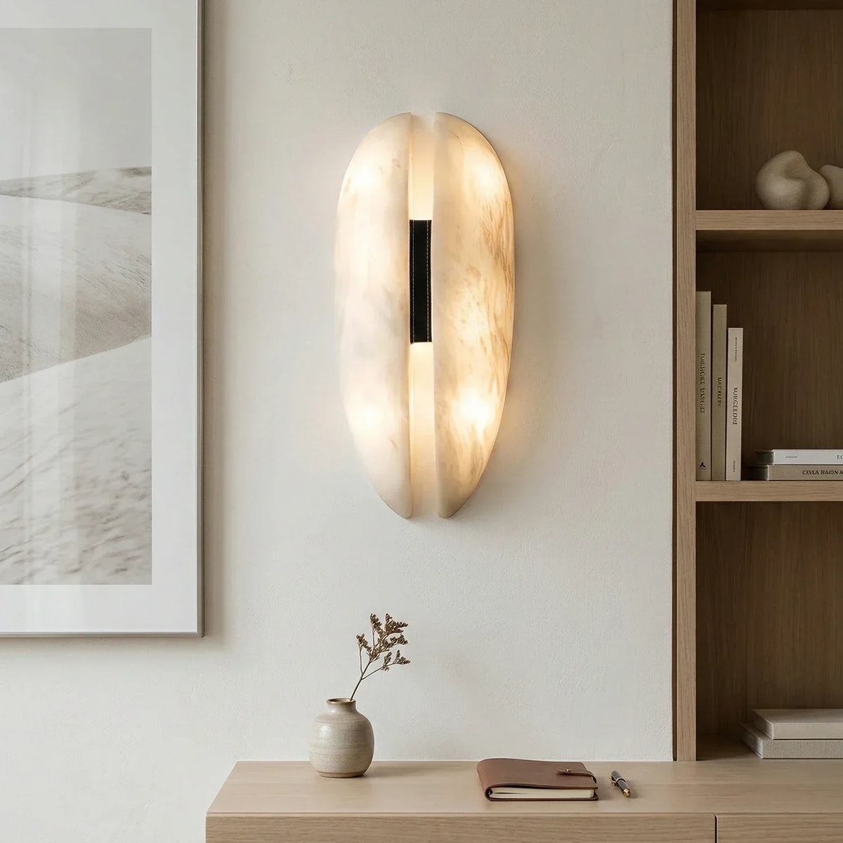 Capsule Alabaster Veil Leather Wall Light – Alabaster detail 2