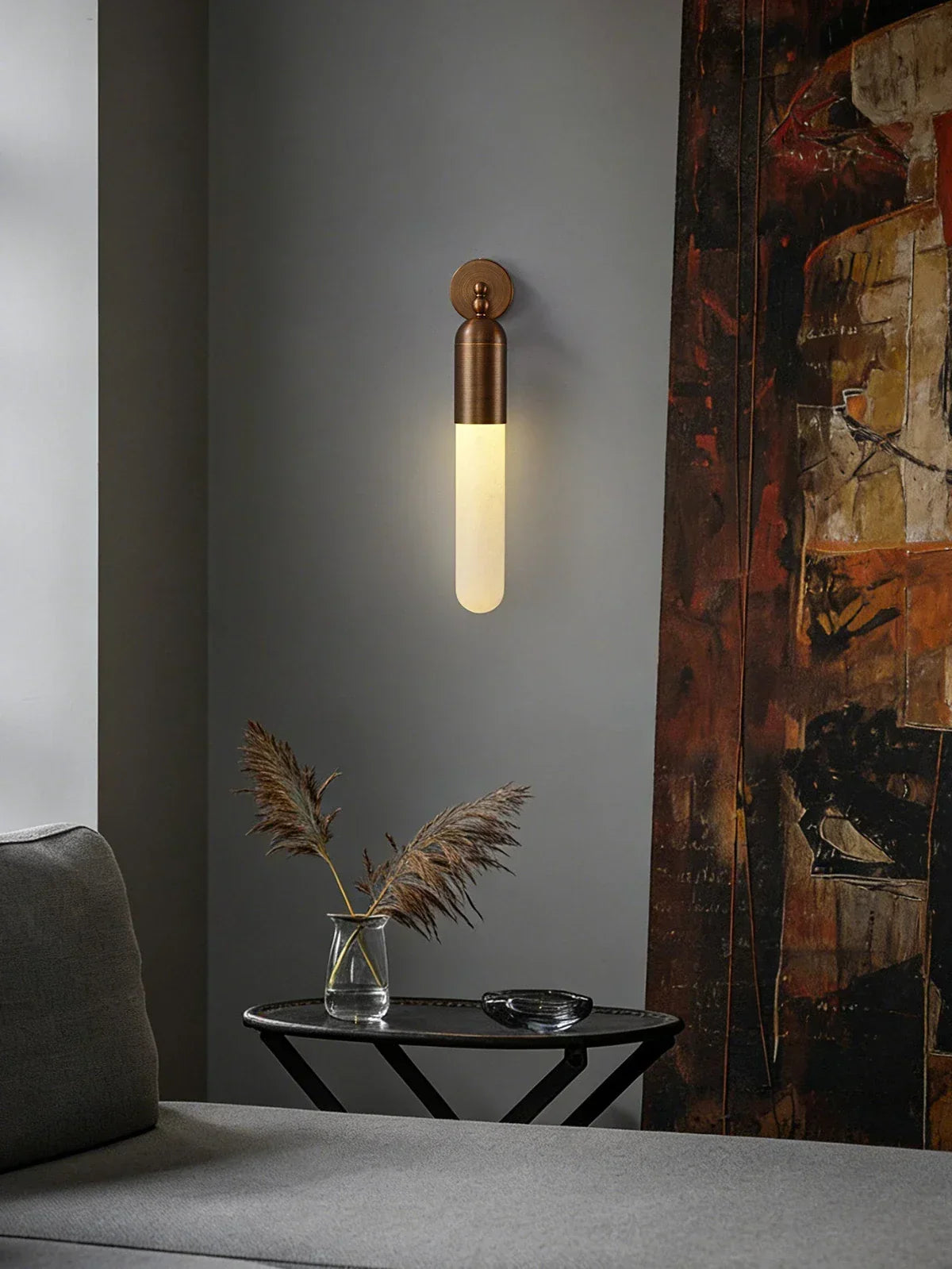 Capsule Linear Alabaster Wall Sconce – Alabaster detail 11