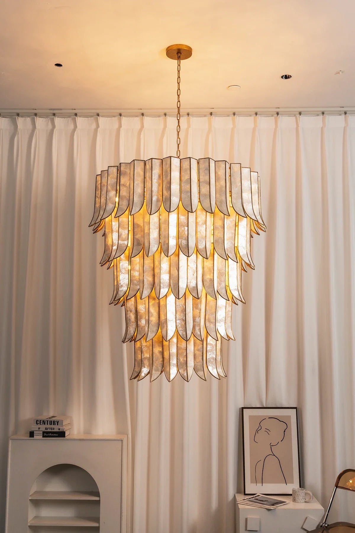 Cascara Capiz Shell Chandelier – Shell detail 14