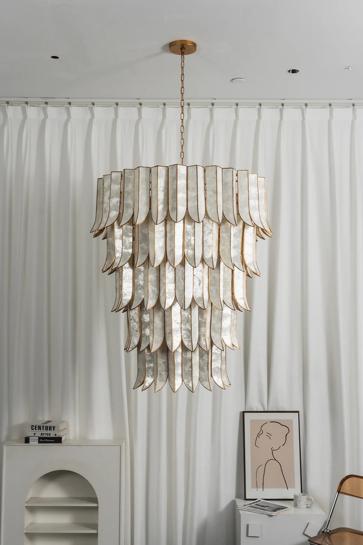 Cascara Capiz Shell Chandelier – Shell detail 15