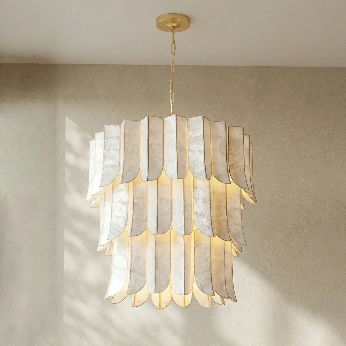 Cascara Capiz Shell Chandelier – Shell detail 34