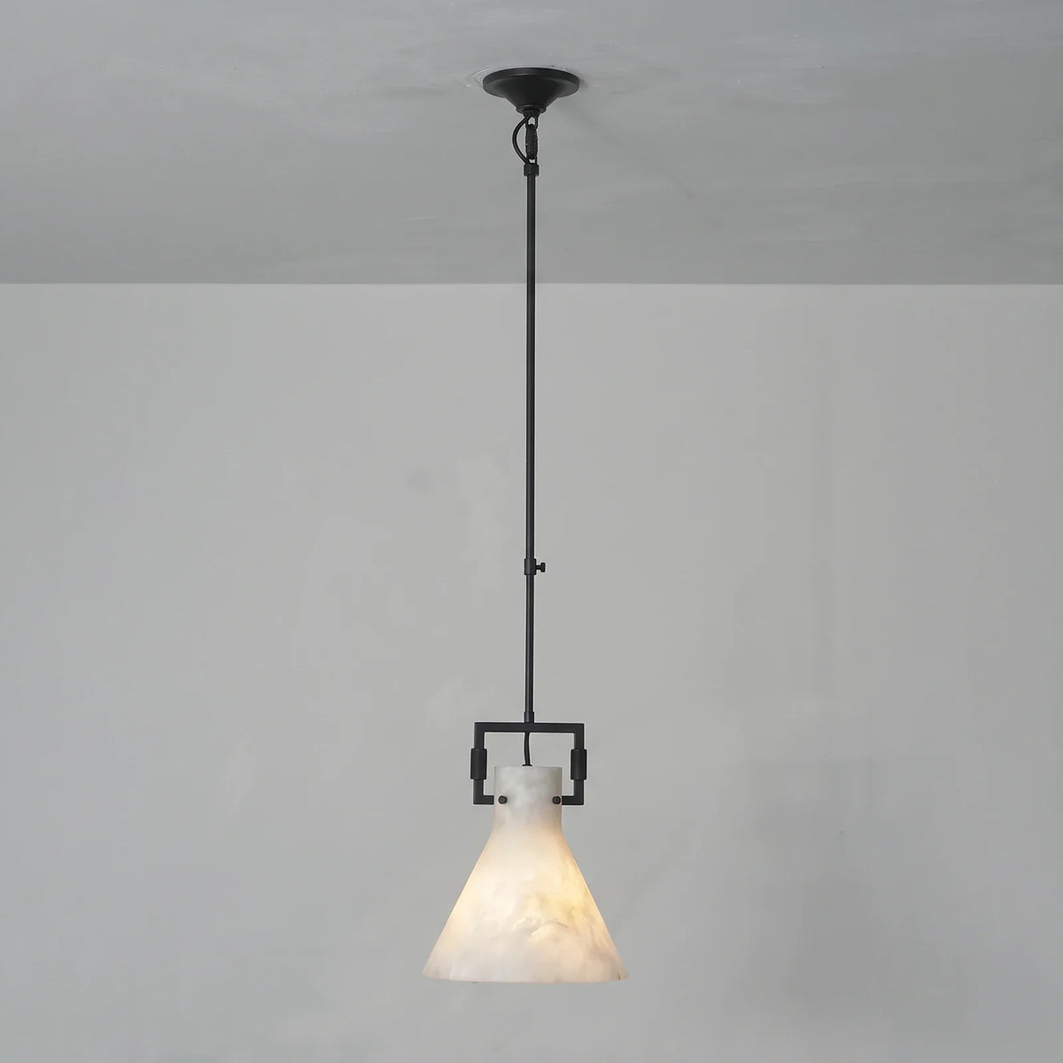 Clasp Alabaster Pendant Light – Alabaster detail 15