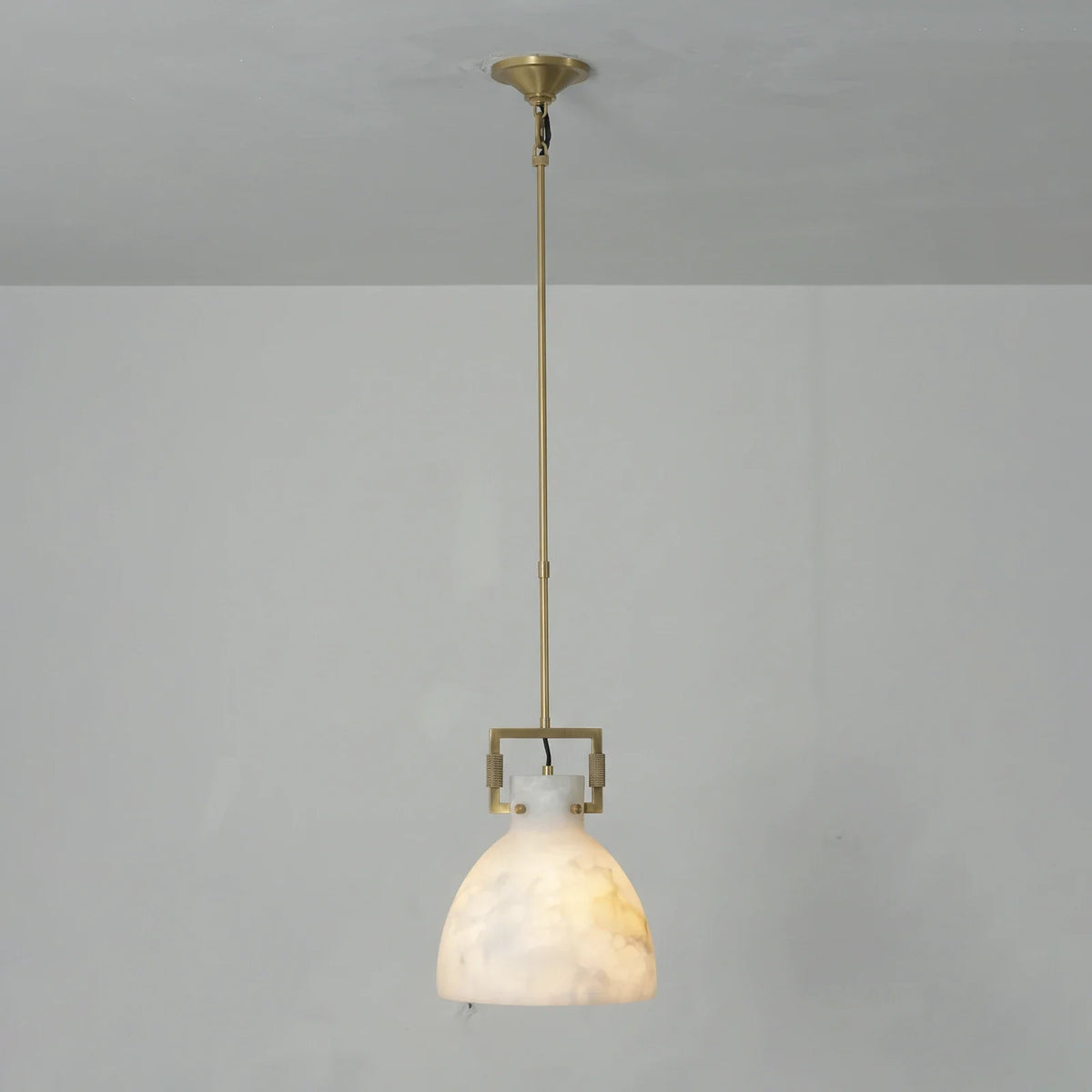 Clasp Alabaster Pendant Light – Alabaster detail 12