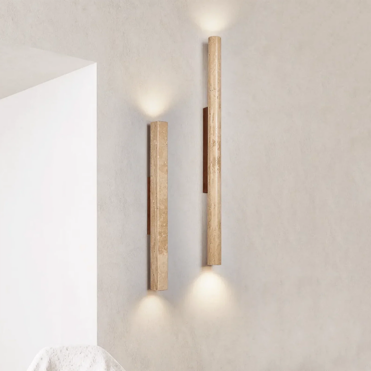 Column Travertine Wall Light – Travertine detail 5