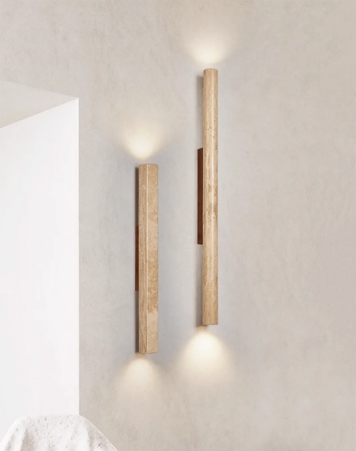 Column Travertine Wall Light – Travertine detail 10