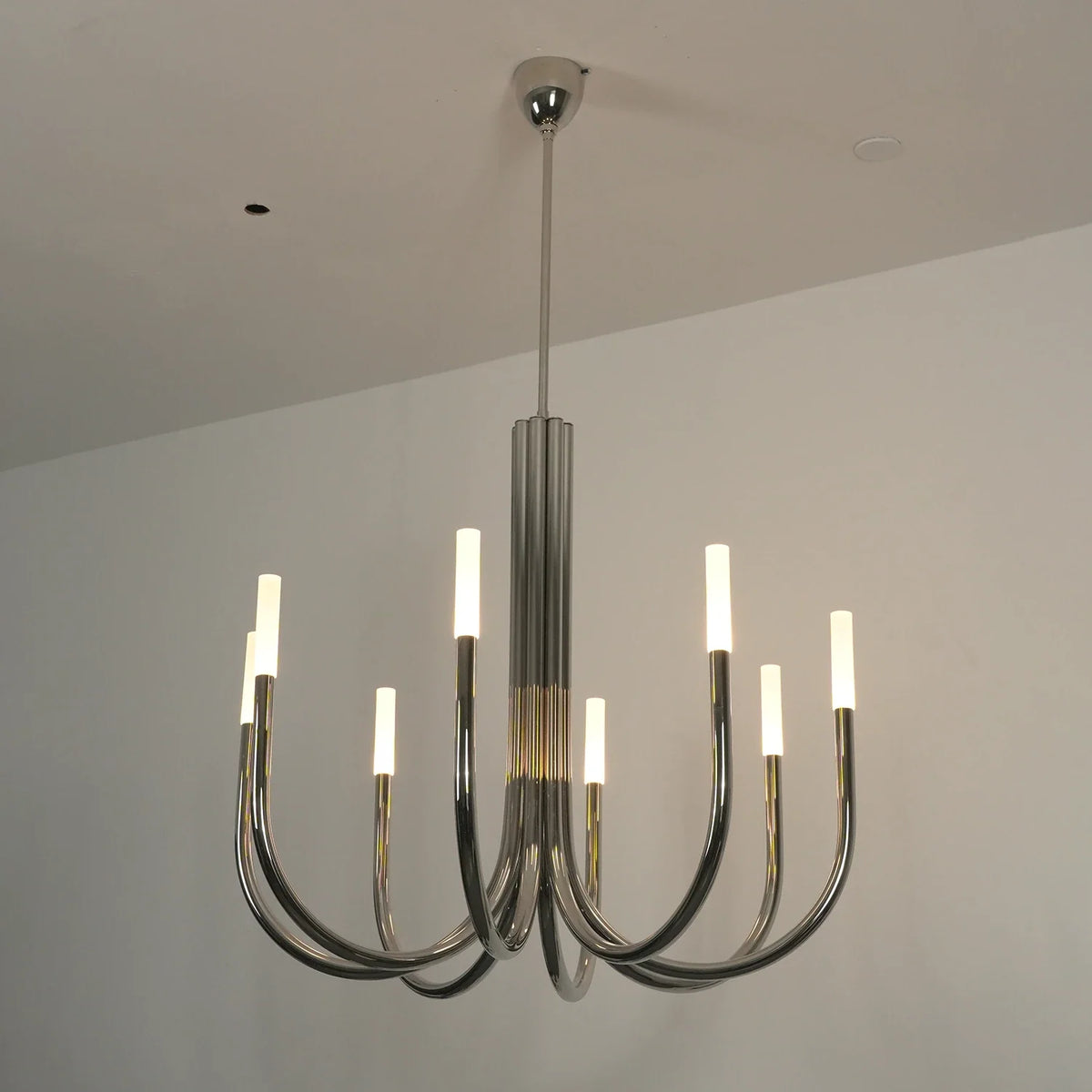 Corin Curved Arm Candle Brass Chandelier – Brass detail 19