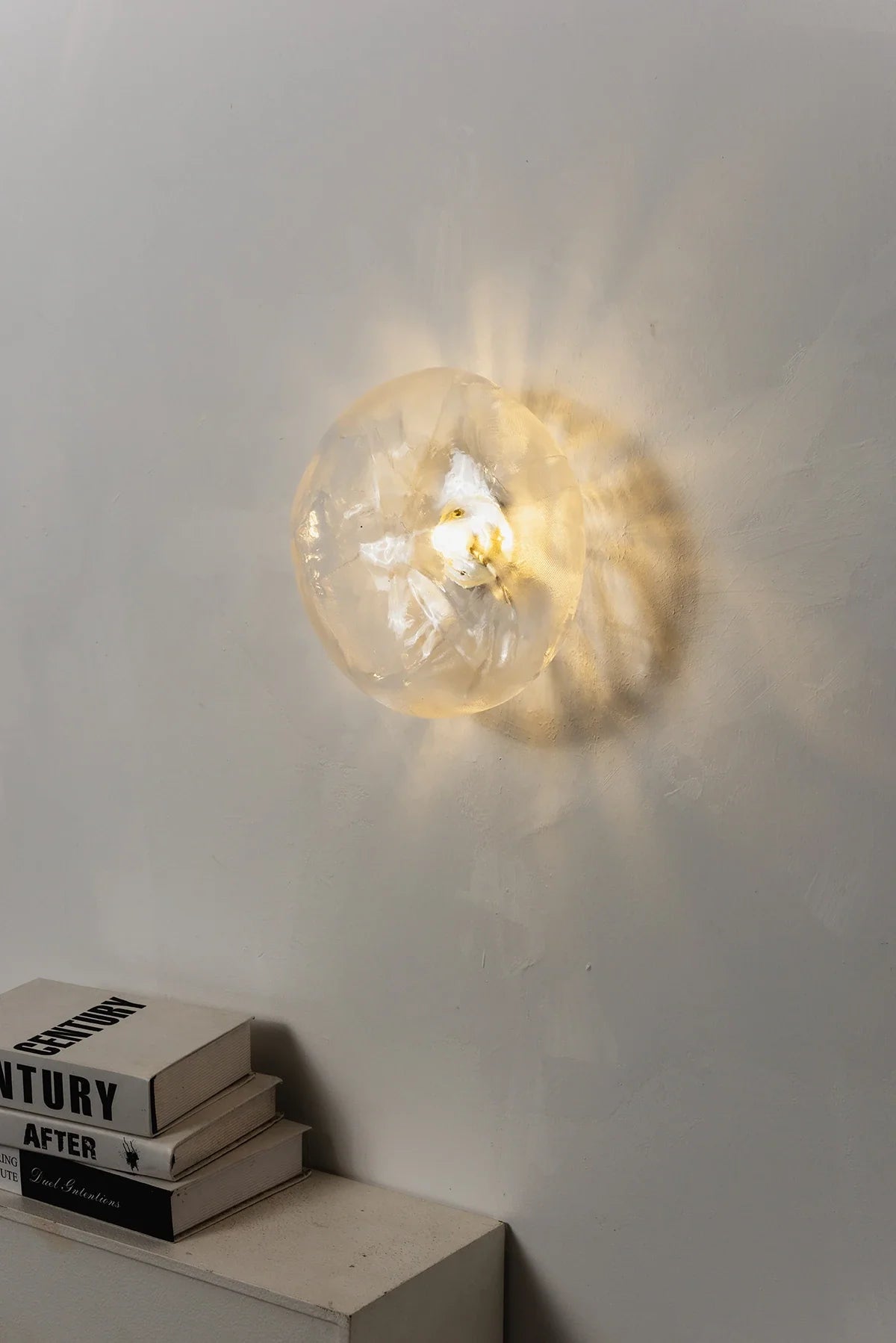 Corvina Molten Glass Wall Sconce – Glass detail 21