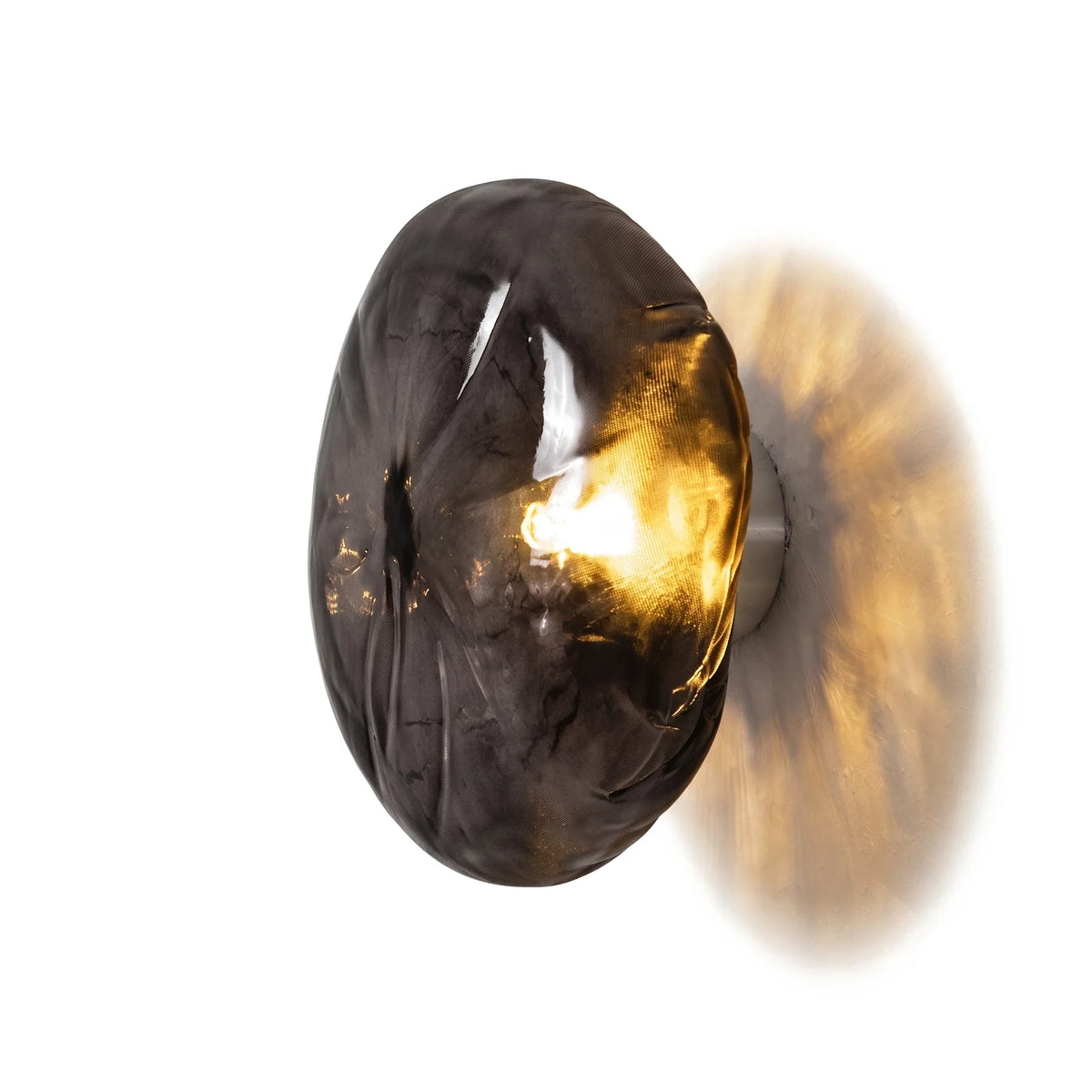 Corvina Molten Glass Wall Sconce – Glass detail 50
