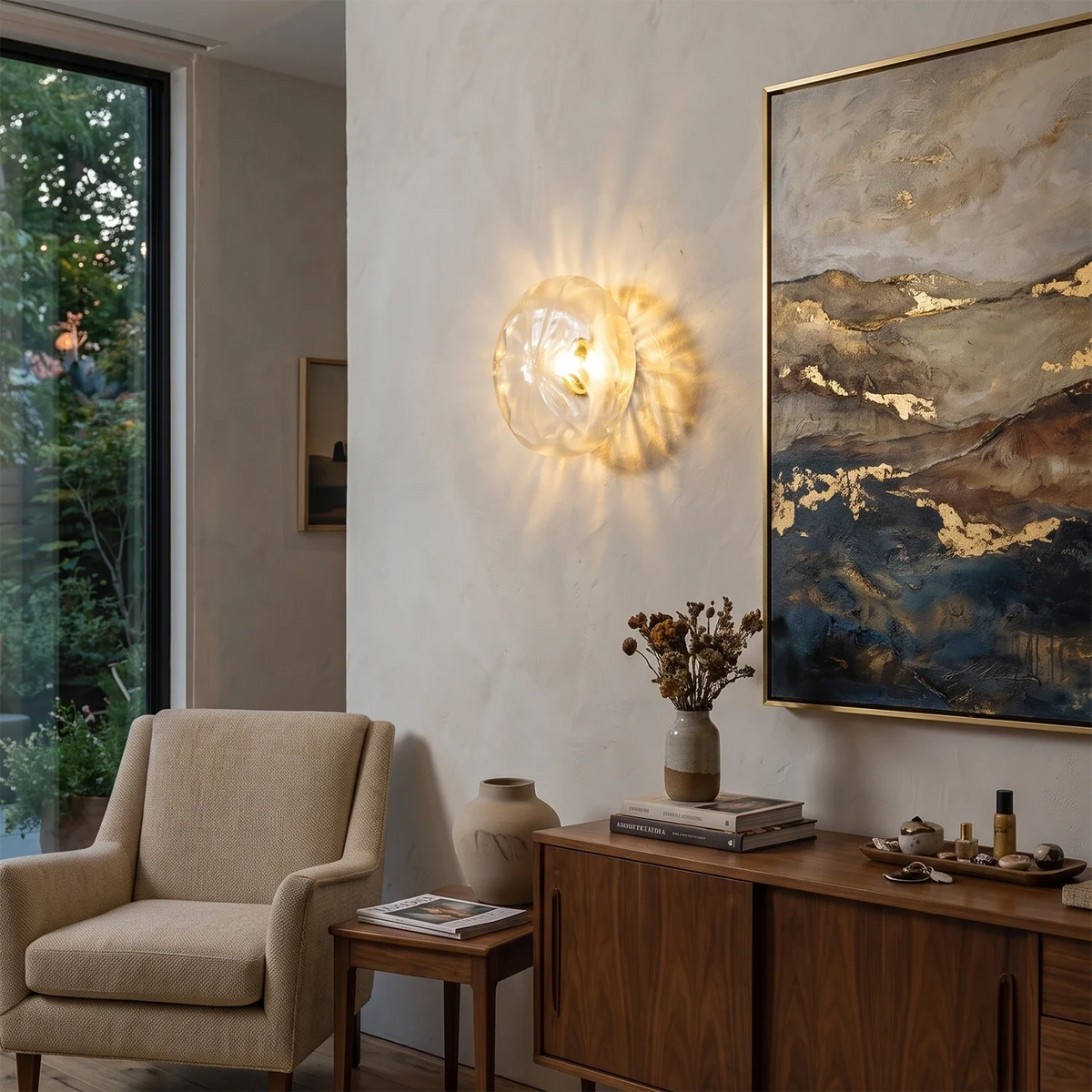 Corvina Molten Glass Wall Sconce – Glass detail 2