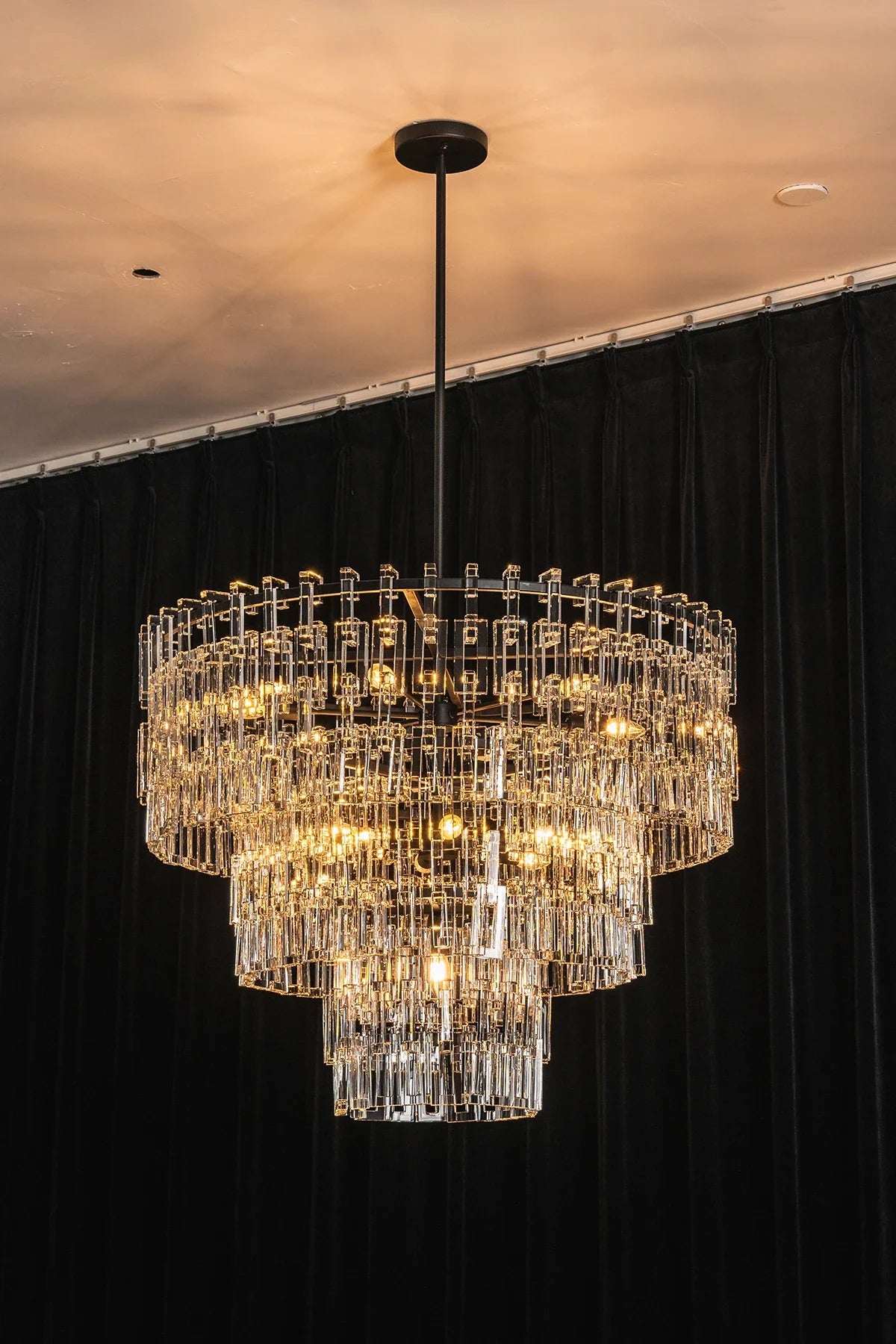 Corwin Tiered Crystal Bar Chandelier – Crystal detail 34