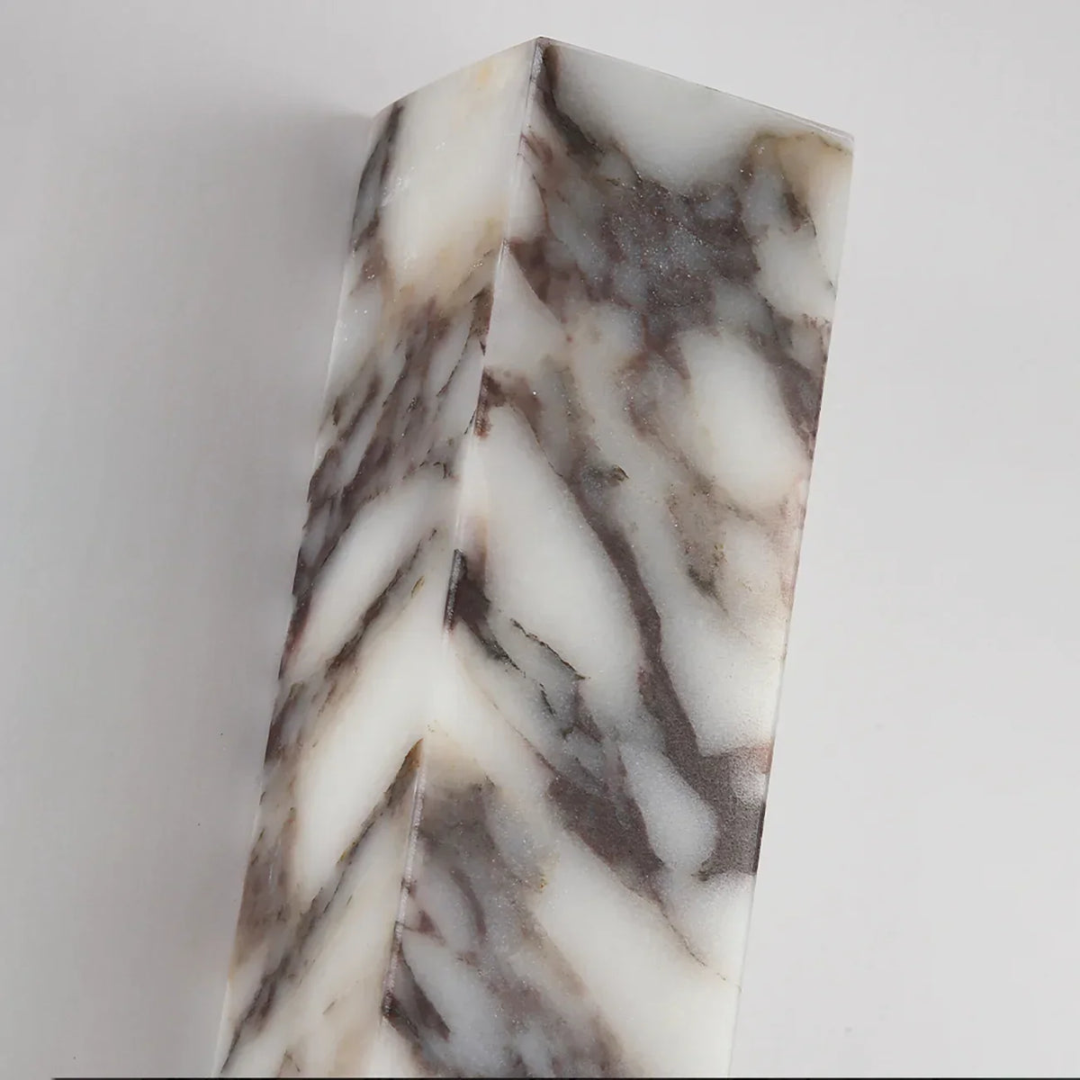 Cuboid Marble Wall Light – Marble detail 11