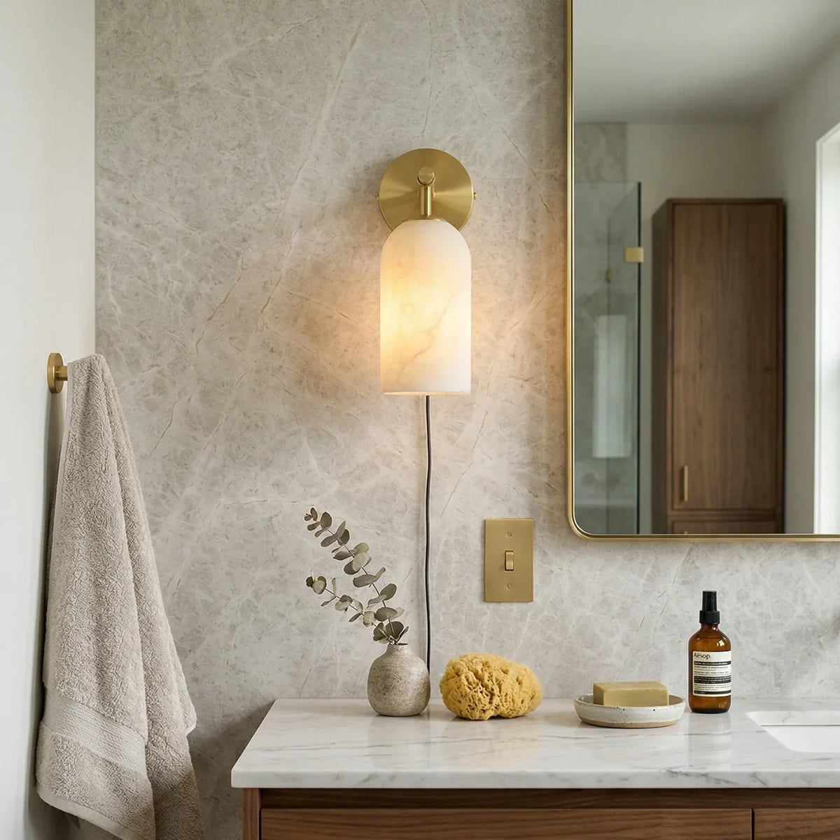 Cylindrical Alabaster Plug-in Wall Sconce – Alabaster detail 3