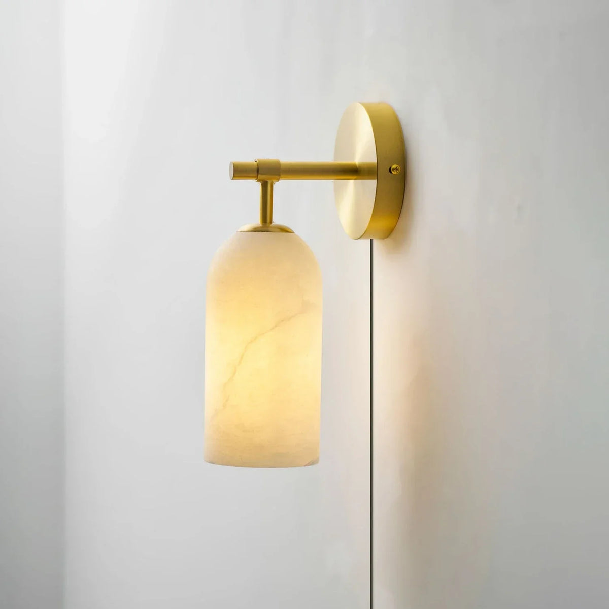 Cylindrical Alabaster Plug-in Wall Sconce – Alabaster detail 11