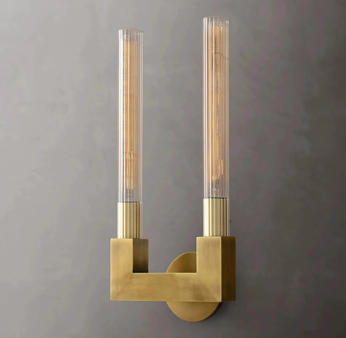 Cania Double Glass Sconce – Glass detail 9
