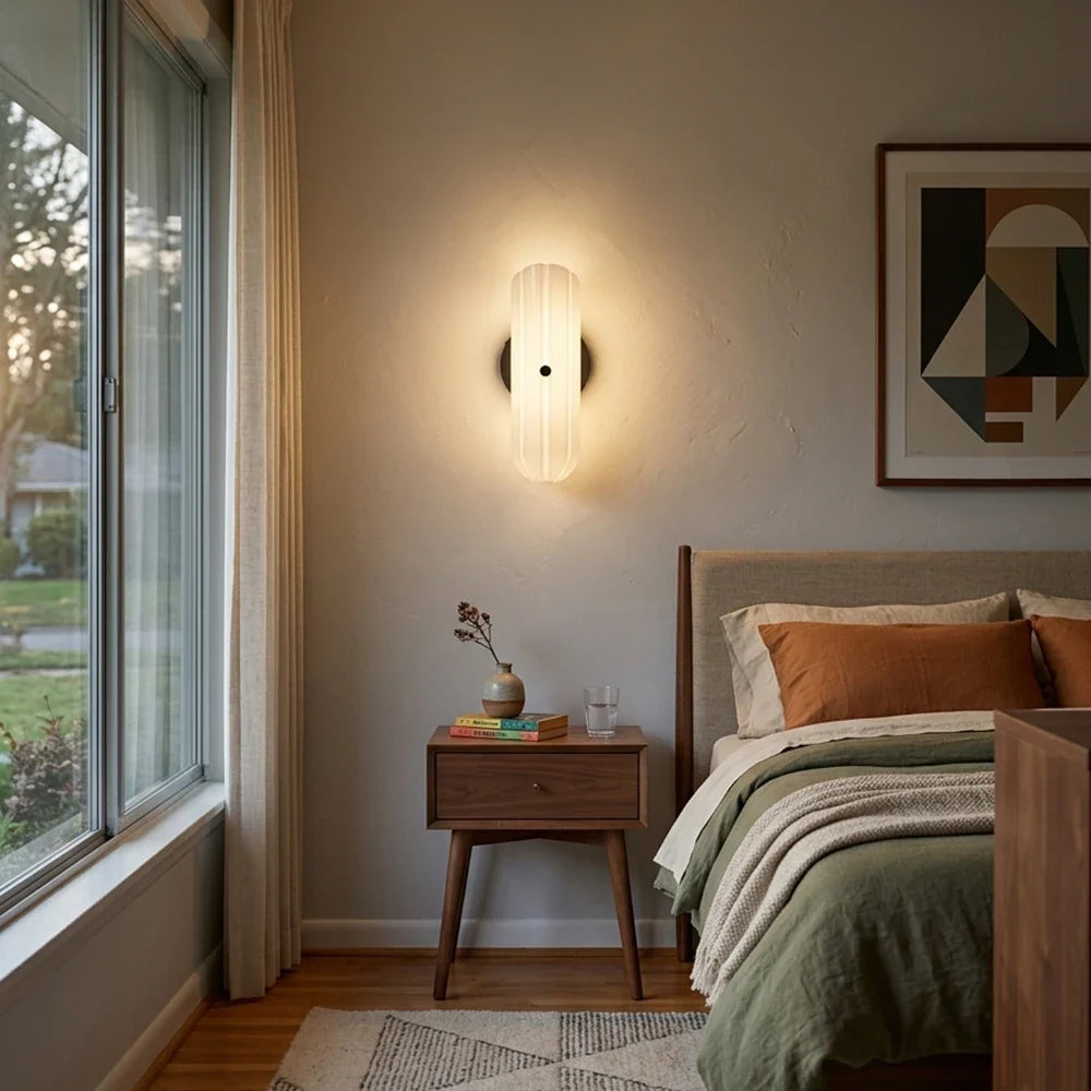 Delphine Fluted Glass Wall Sconce – Glass detail 2