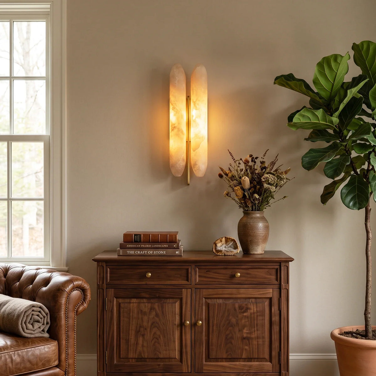 Double Husk Alabaster Wall Sconce – Alabaster detail 3
