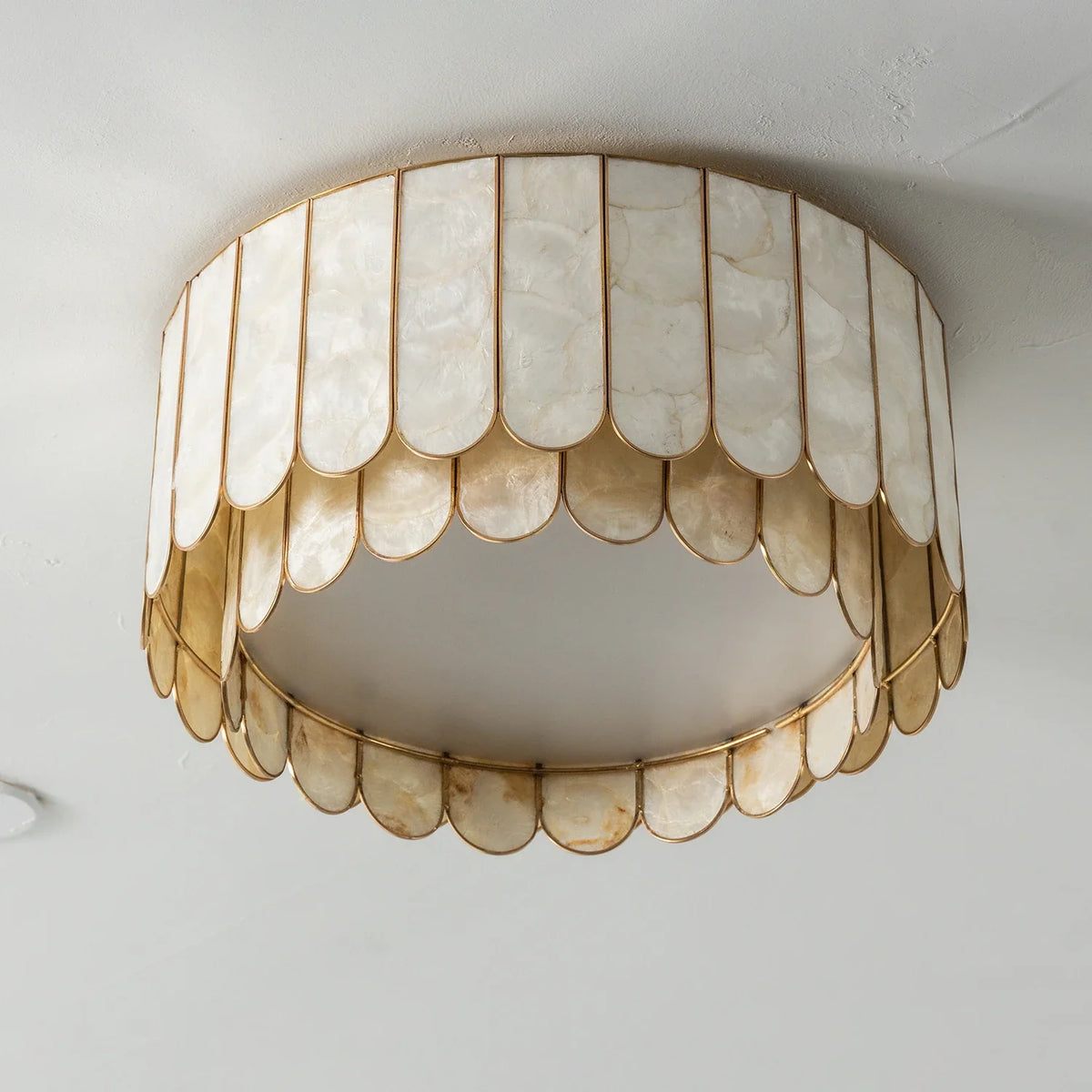 Drum-Shaped Capiz Shell Brass Ceiling Light – Brass detail 16