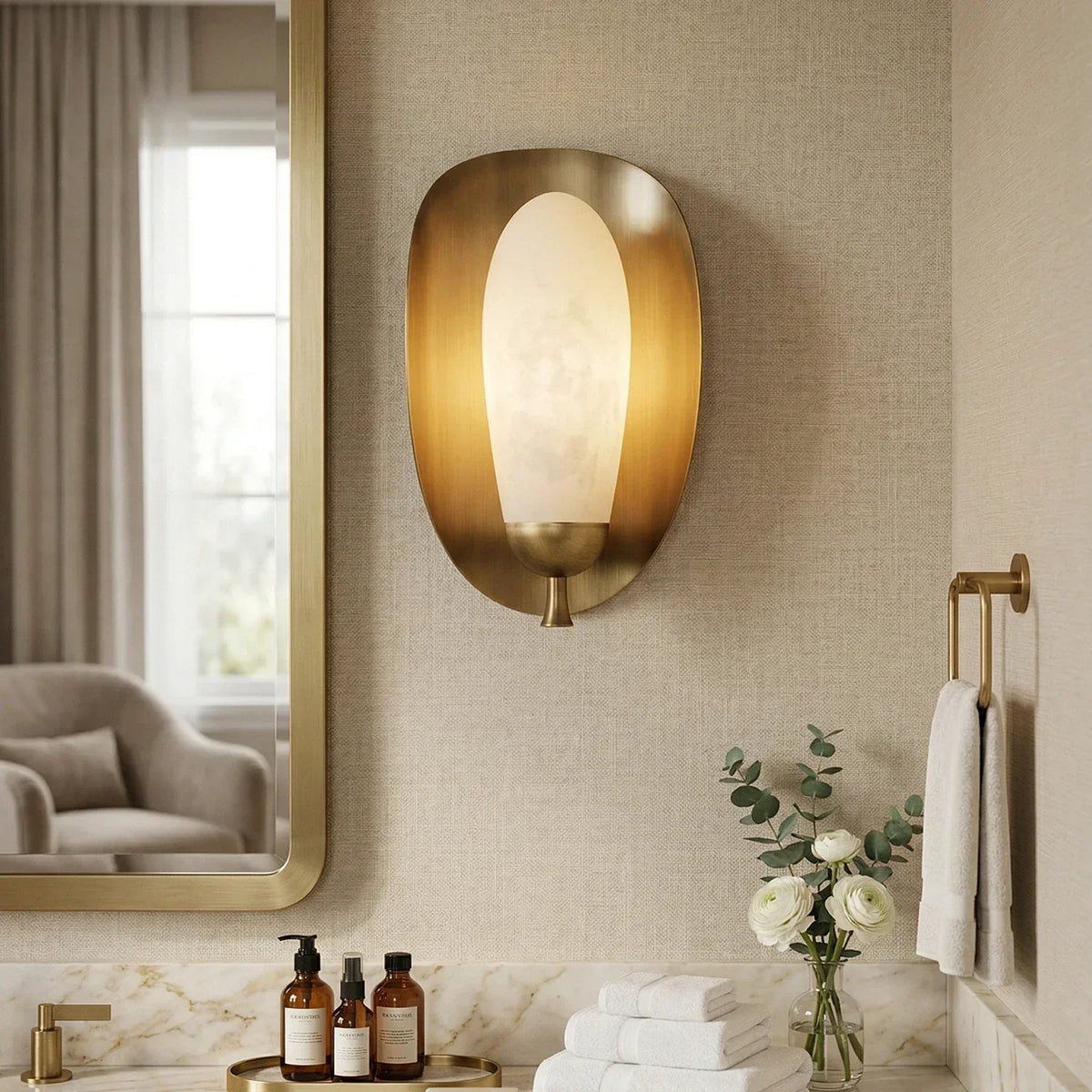 Fruit Solenne Alabaster Wall Sconce – Alabaster detail 4