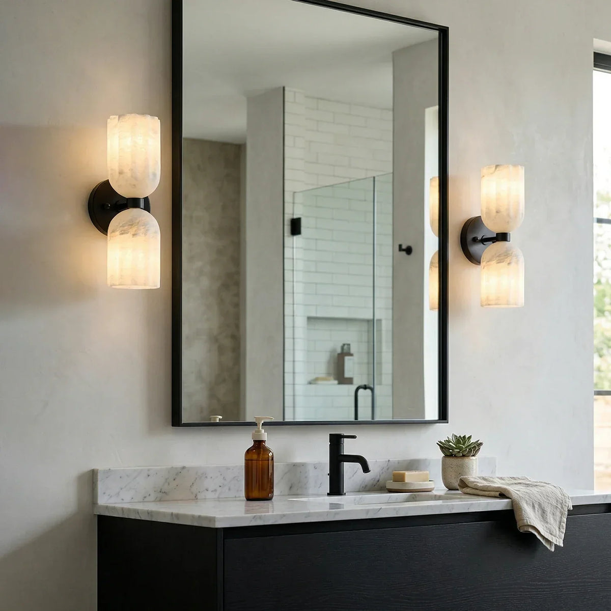 Dual Alabaster Pillar Wall Sconce – Alabaster detail 8