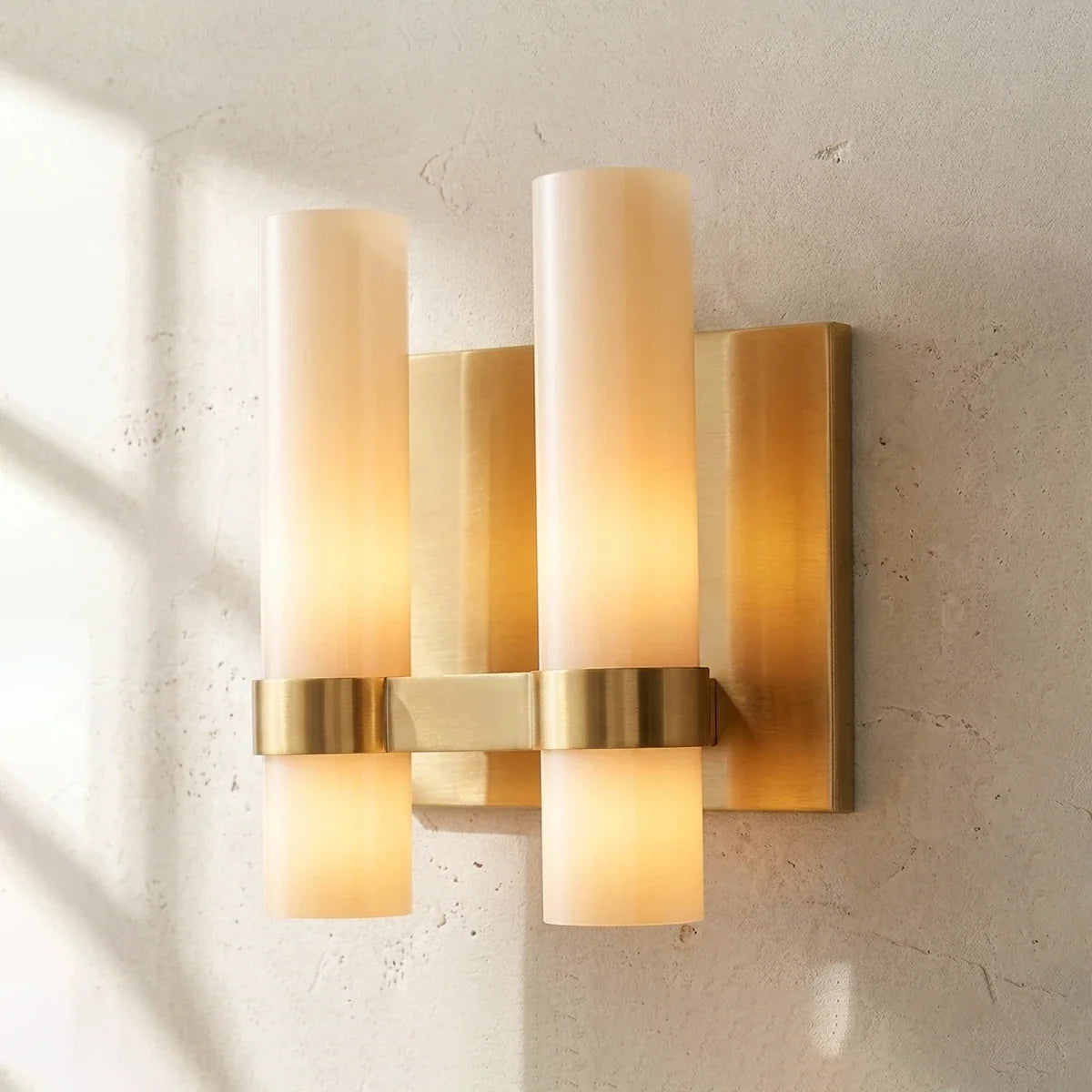 Ellery Glass Cylinder Wall Sconce – Glass detail 33