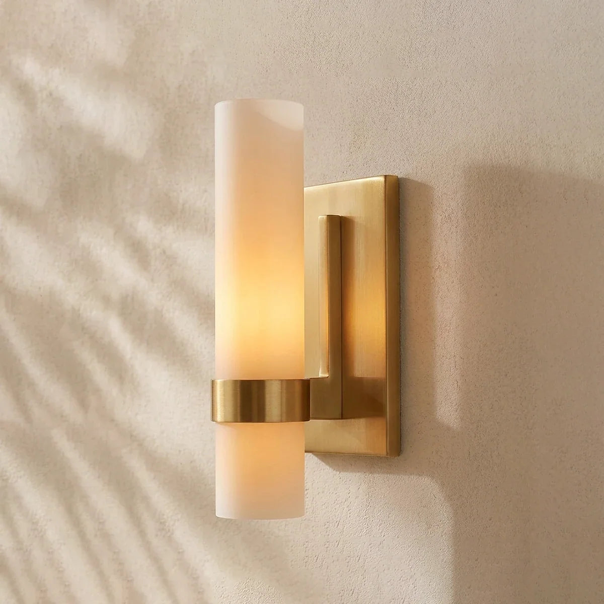 Ellery Glass Cylinder Wall Sconce – Glass detail 27