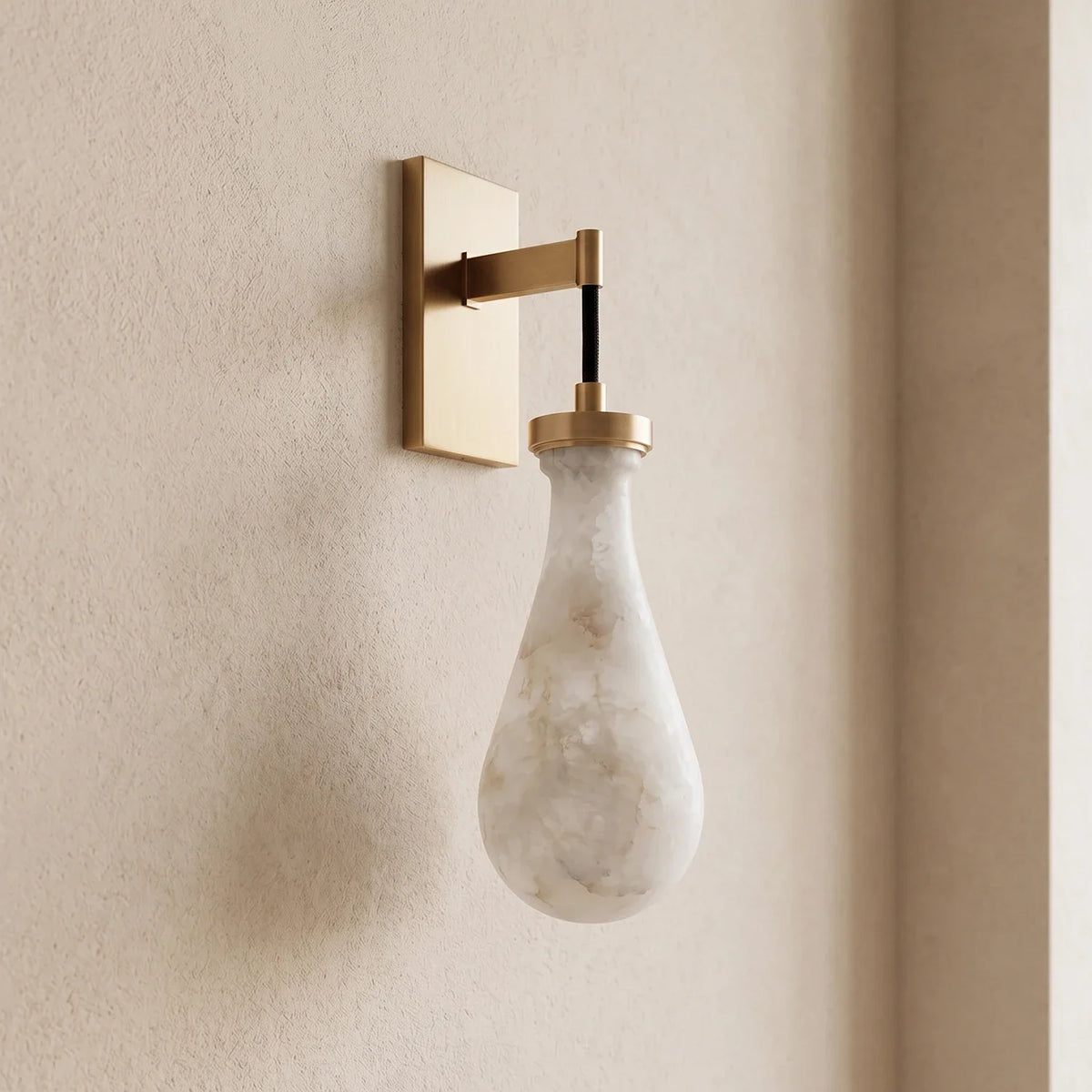 Elowen Alabaster Teardrop Wall Sconce – Alabaster detail 19