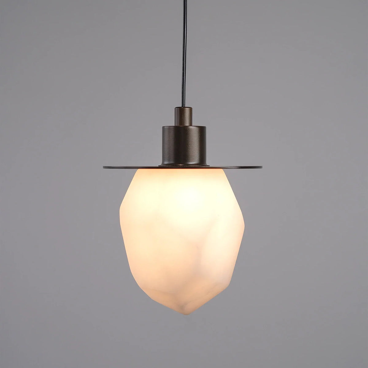 Faceted Alabaster Pendant Light – Alabaster detail 11