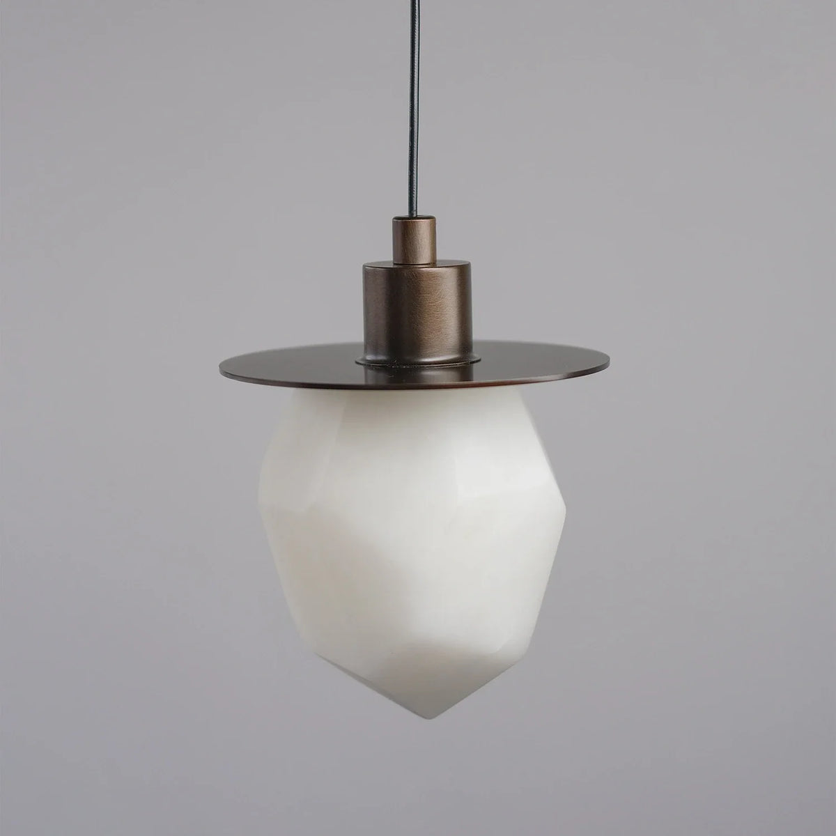 Faceted Alabaster Pendant Light – Alabaster detail 12