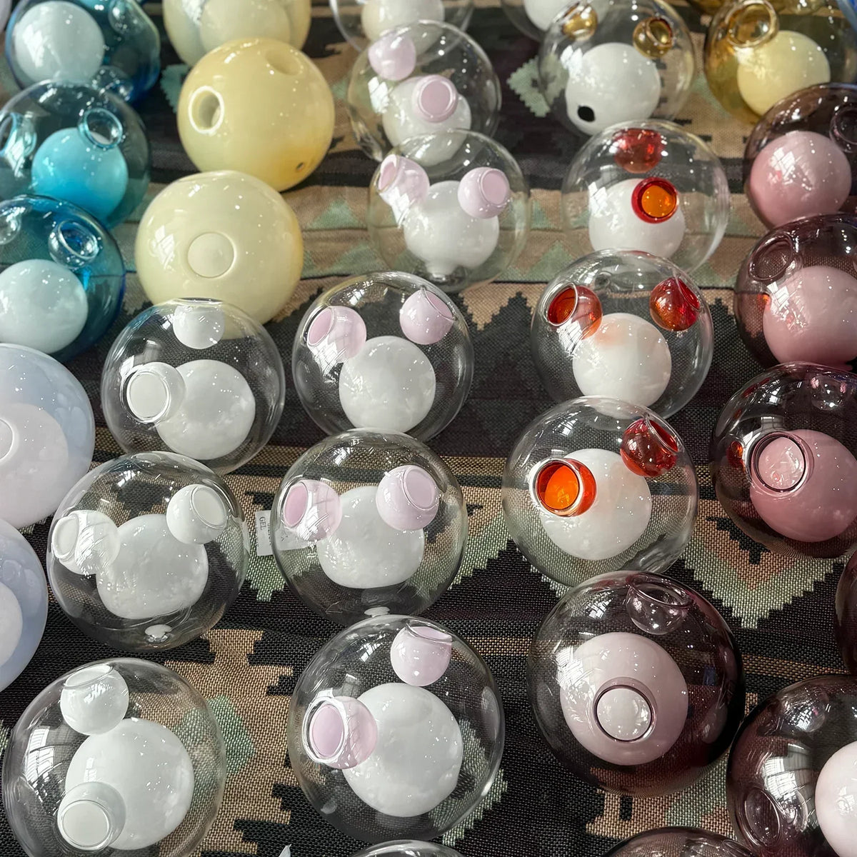 28 Single Glass Pendant Lamp – Glass detail 46