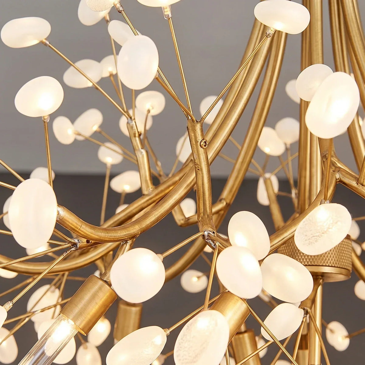 Firefly Round Brass Pebble Glass Chandelier – Glass detail 13