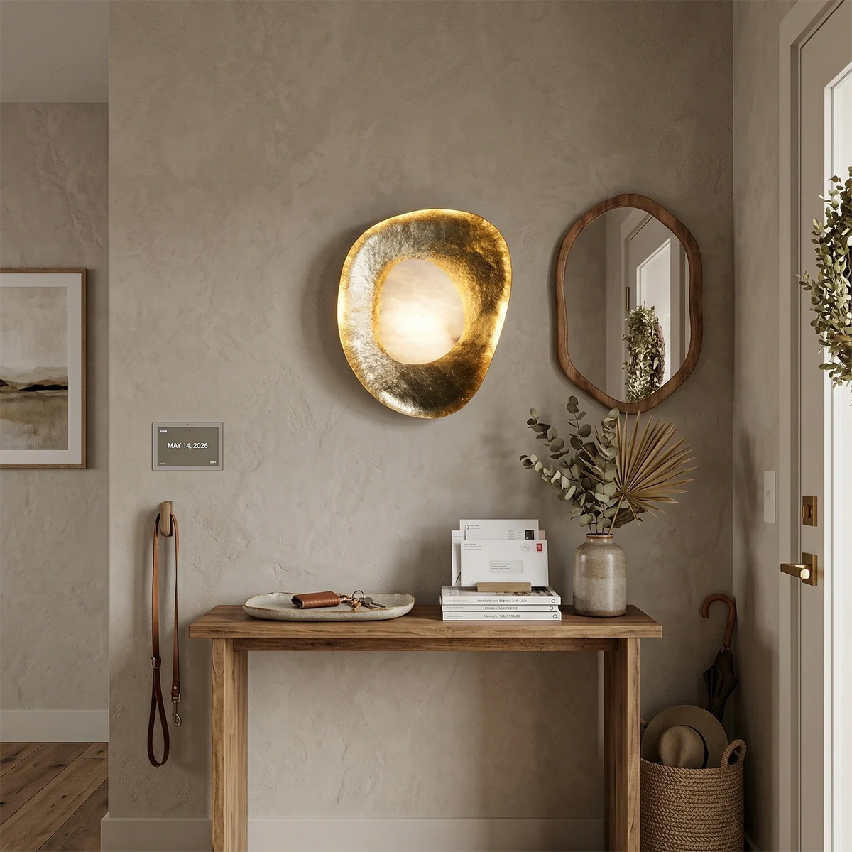 Forged Brass Alabaster Pebble Wall Lamp – Alabaster detail 5