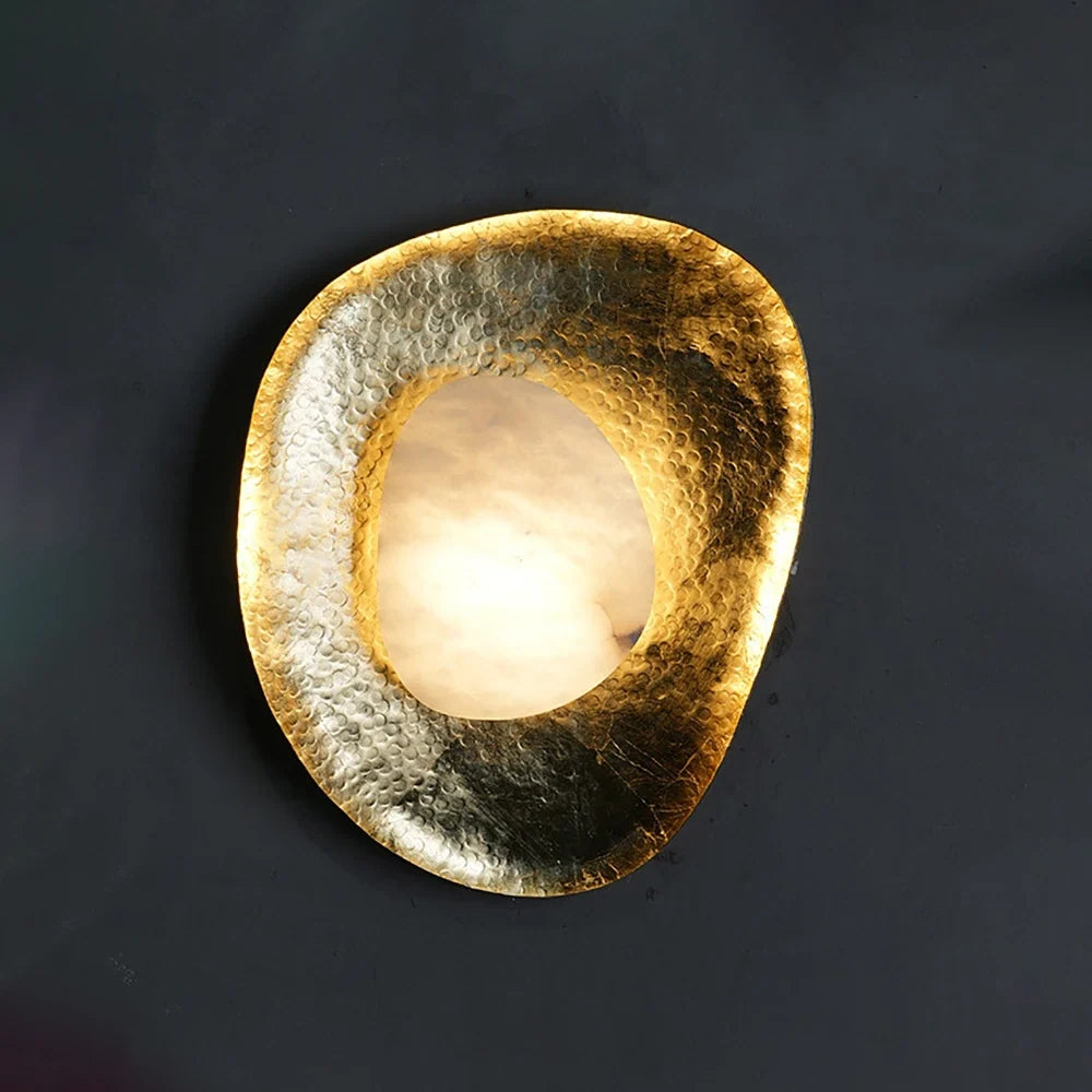 Forged Brass Alabaster Pebble Wall Lamp – Alabaster detail 12