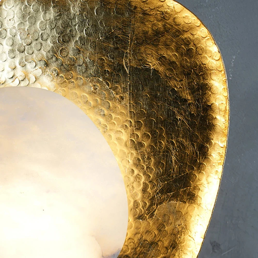 Forged Brass Alabaster Pebble Wall Lamp – Alabaster detail 10