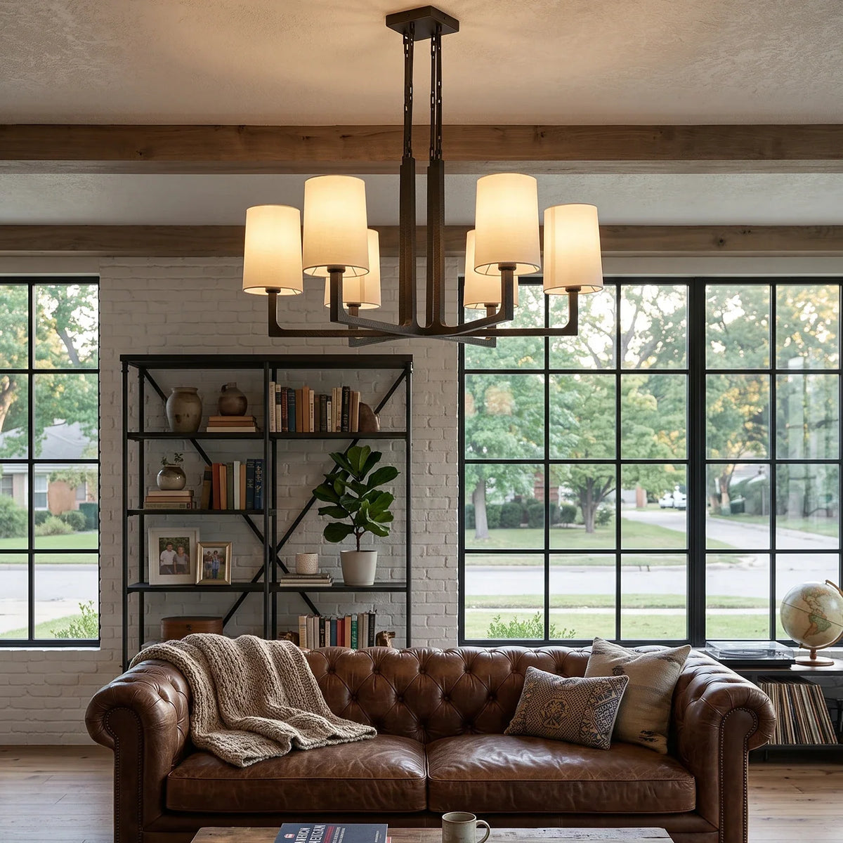 Garrick Hammered Brass Chandelier – Brass detail 3