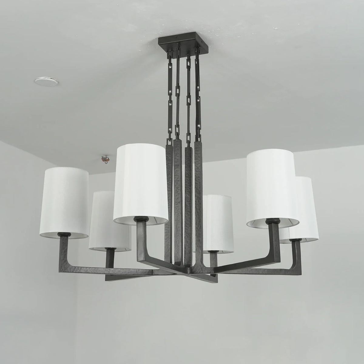 Garrick Hammered Brass Chandelier – Brass detail 20