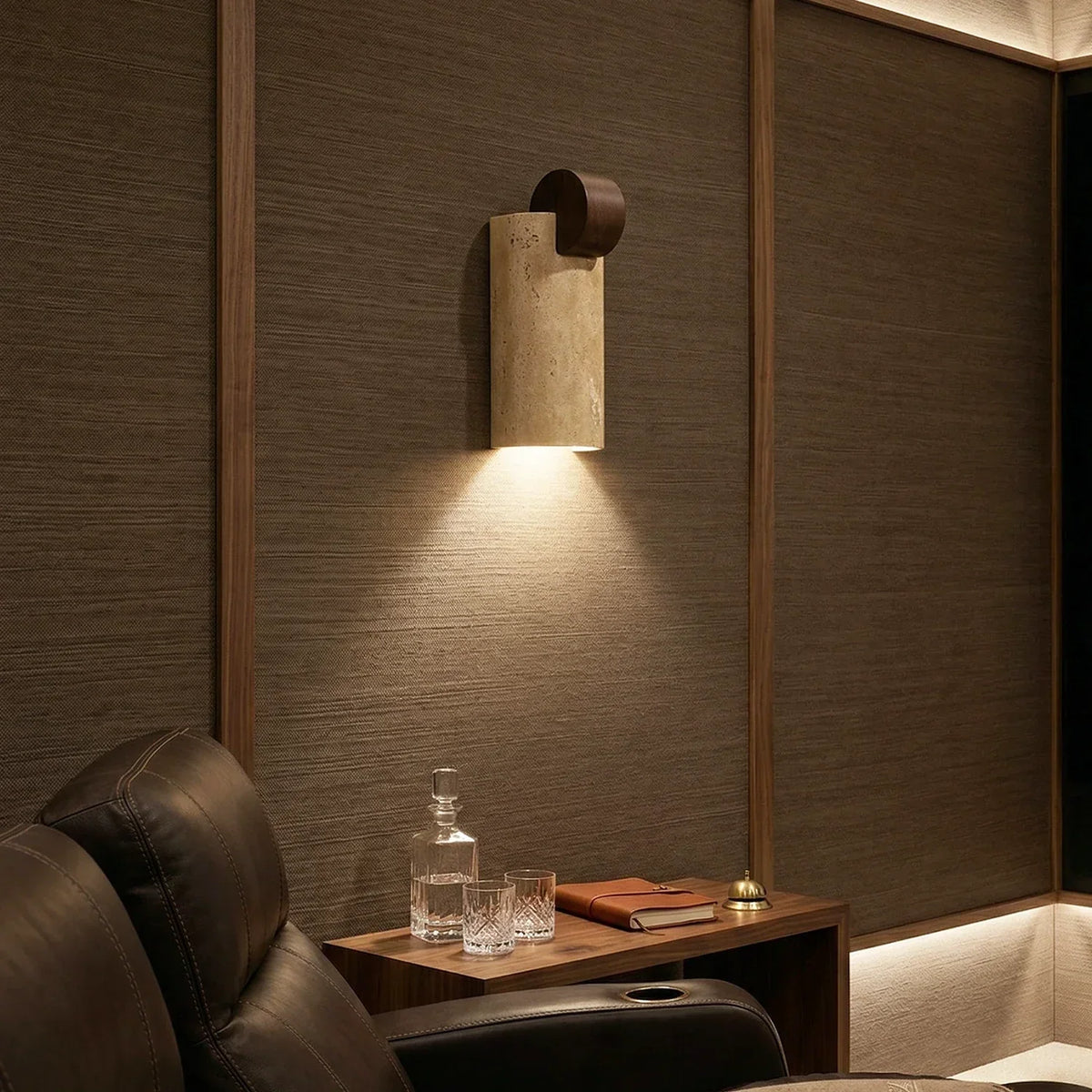 Geometric Solenne Curve Travertine Wall Lamp – Travertine detail 4