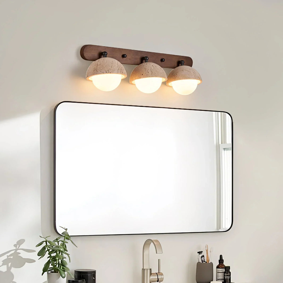 Globe Pecherna Travertine Wall Sconce – Travertine detail 4