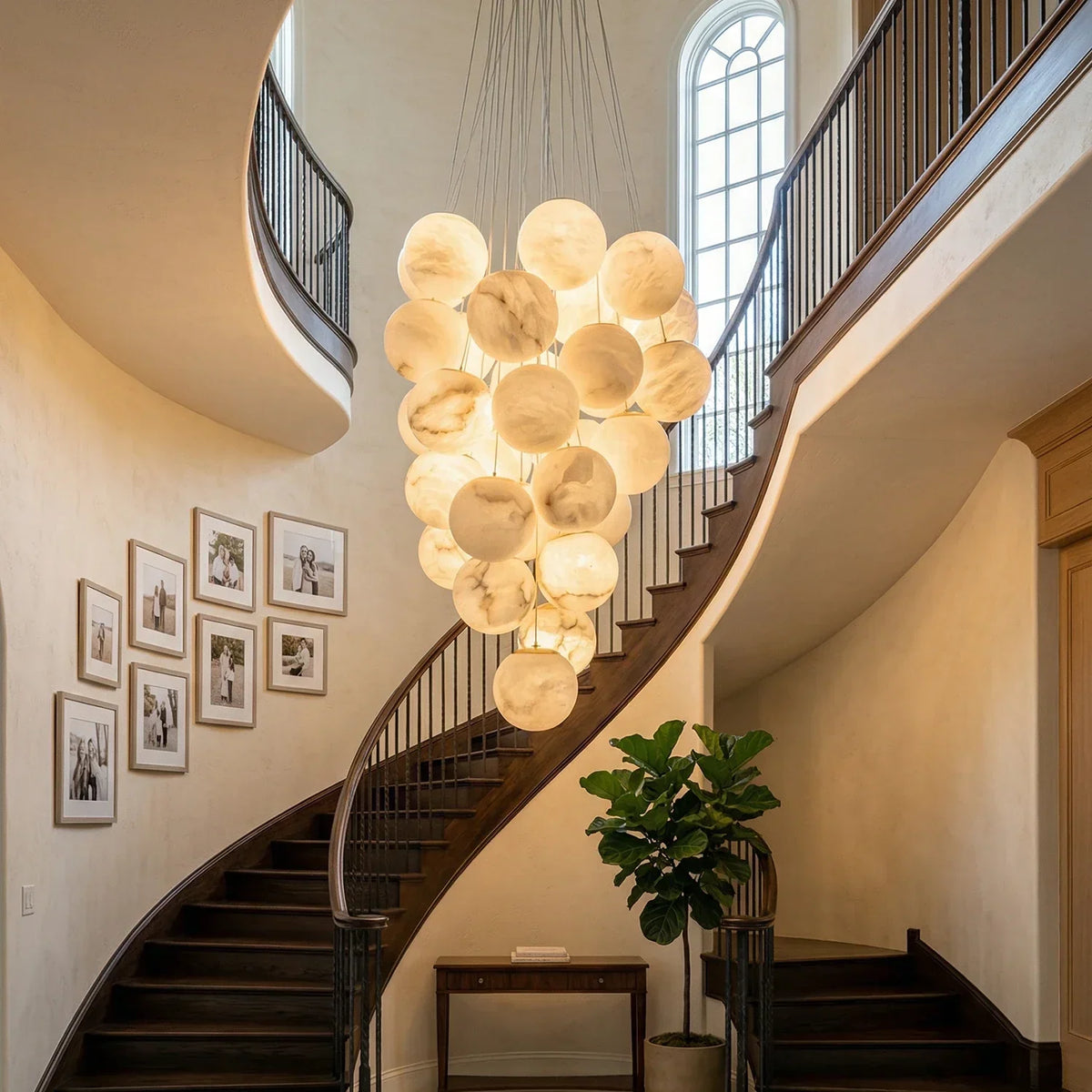 Grape-Shaped Alabaster Cluster Chandelier – Alabaster detail 7