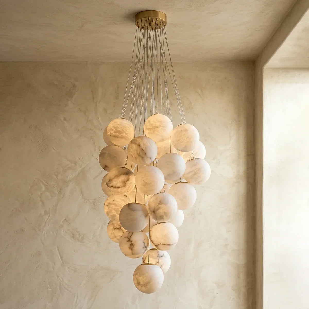 Grape-Shaped Alabaster Cluster Chandelier – Alabaster detail 10