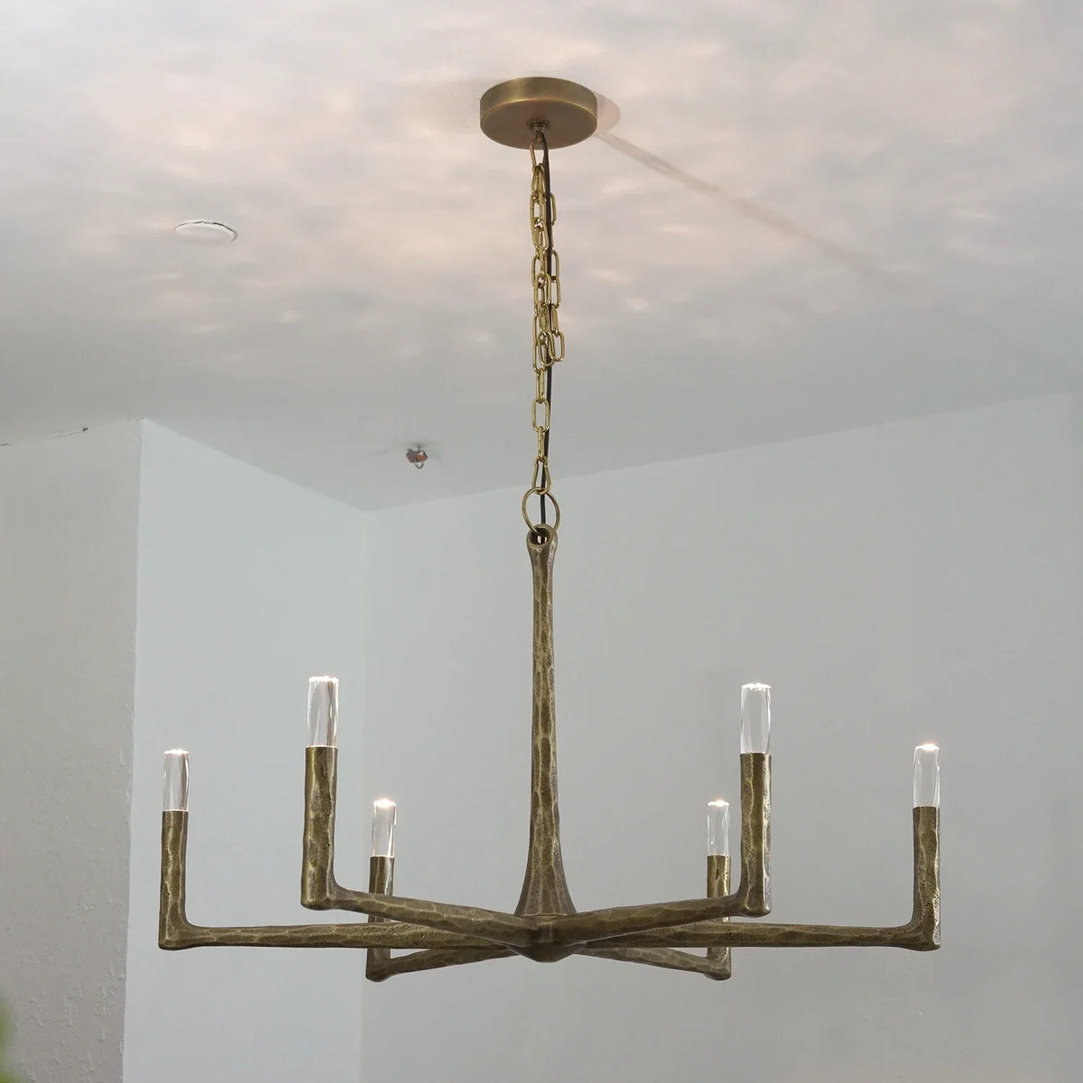 Hammered Cylindrical Lamp Arm Crystal Chandelier – Crystal detail 25