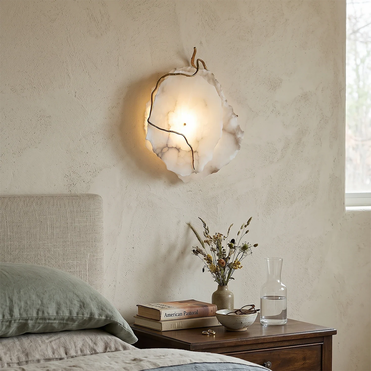 Irregular Alabaster Brass Wall Lamp – Alabaster detail 4