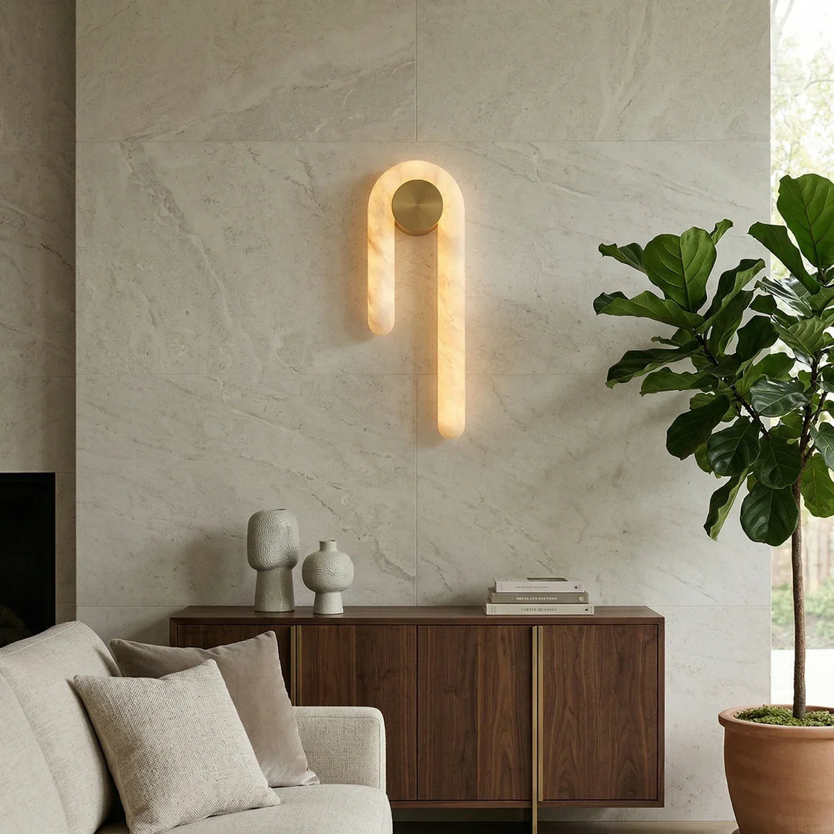 J-Shape Arlo Loop Alabaster Wall Sconce – Alabaster detail 3